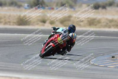media/Apr-20-2025-CVMA (Sun) [[39090e8767]]/Race 11-500-350 Supersport (Holeshot)/